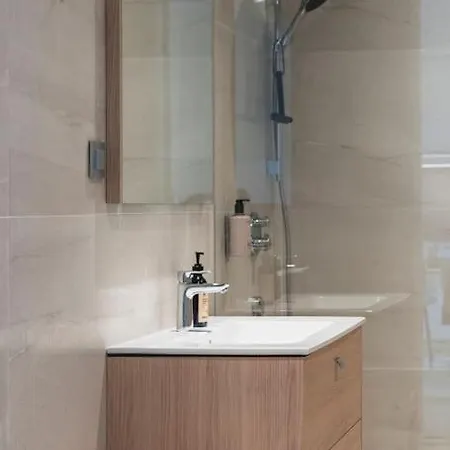 Modern 3r Home, Ac, Seaview, Parking Korter *