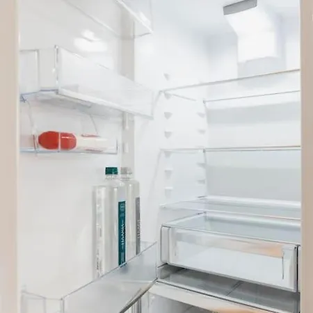 Modern 3r Home, Ac, Seaview, Parking Apartment *
