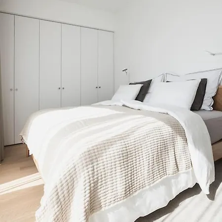 Modern 3r Home, Ac, Seaview, Parking *