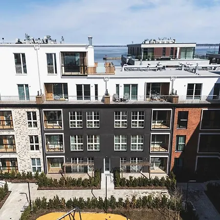 Modern 3r Home, Ac, Seaview, Parking * Talin